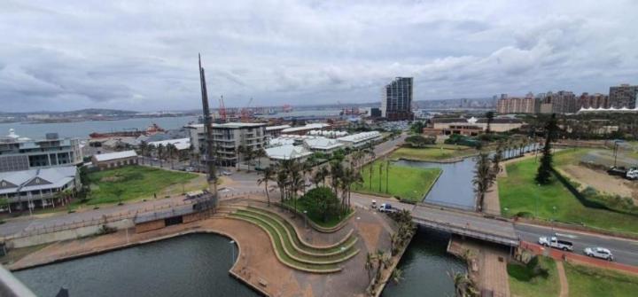 Luxurious Beach Apartment - The Sails Durban Exterior photo